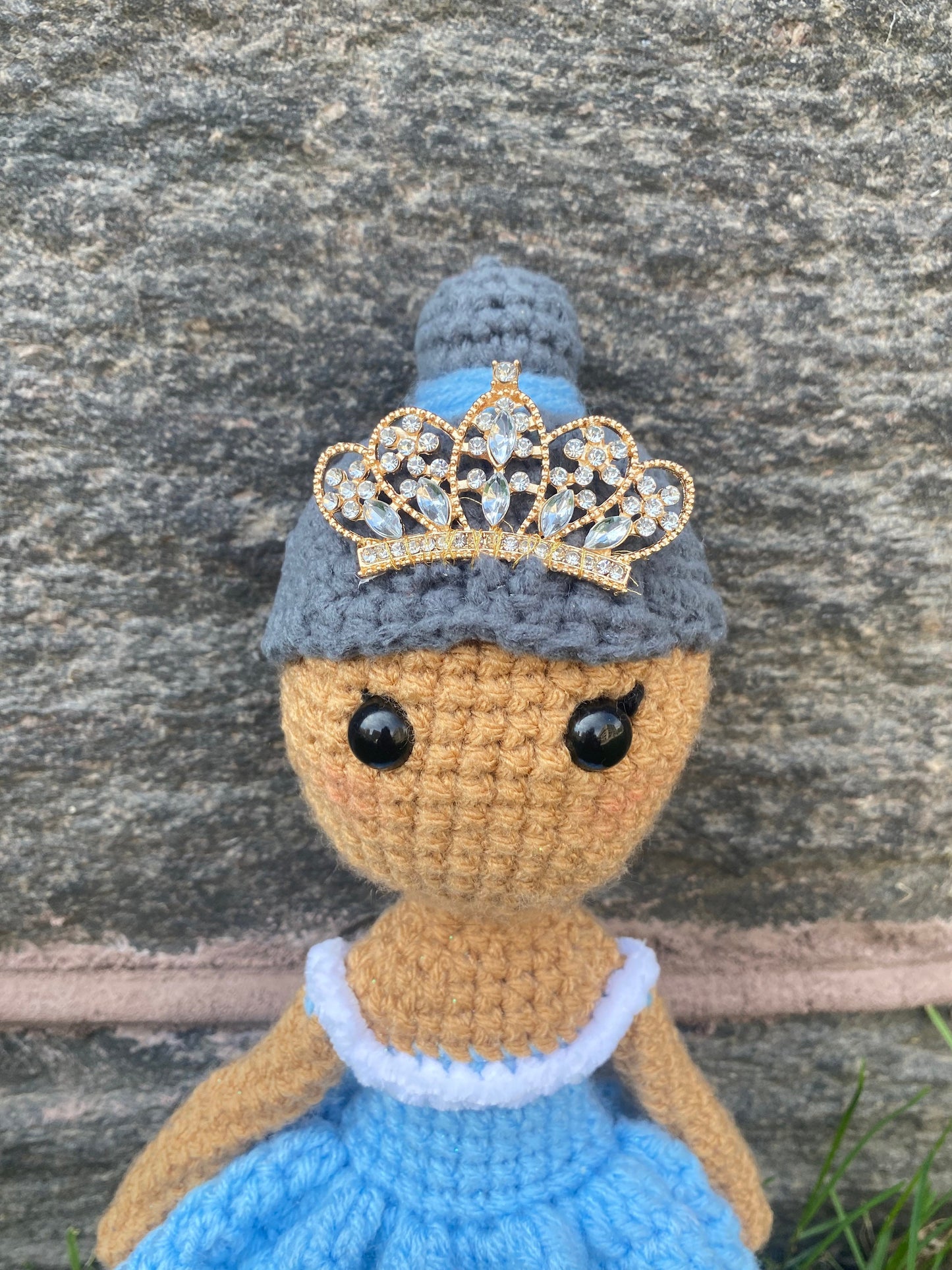 Medieval Queen Helene Stuffed Doll, Crochet Girl Doll with Crown, Kids Waldorf Doll Toy, Amigurumi Hand Knit Doll Plushie, Girl’s Playmate