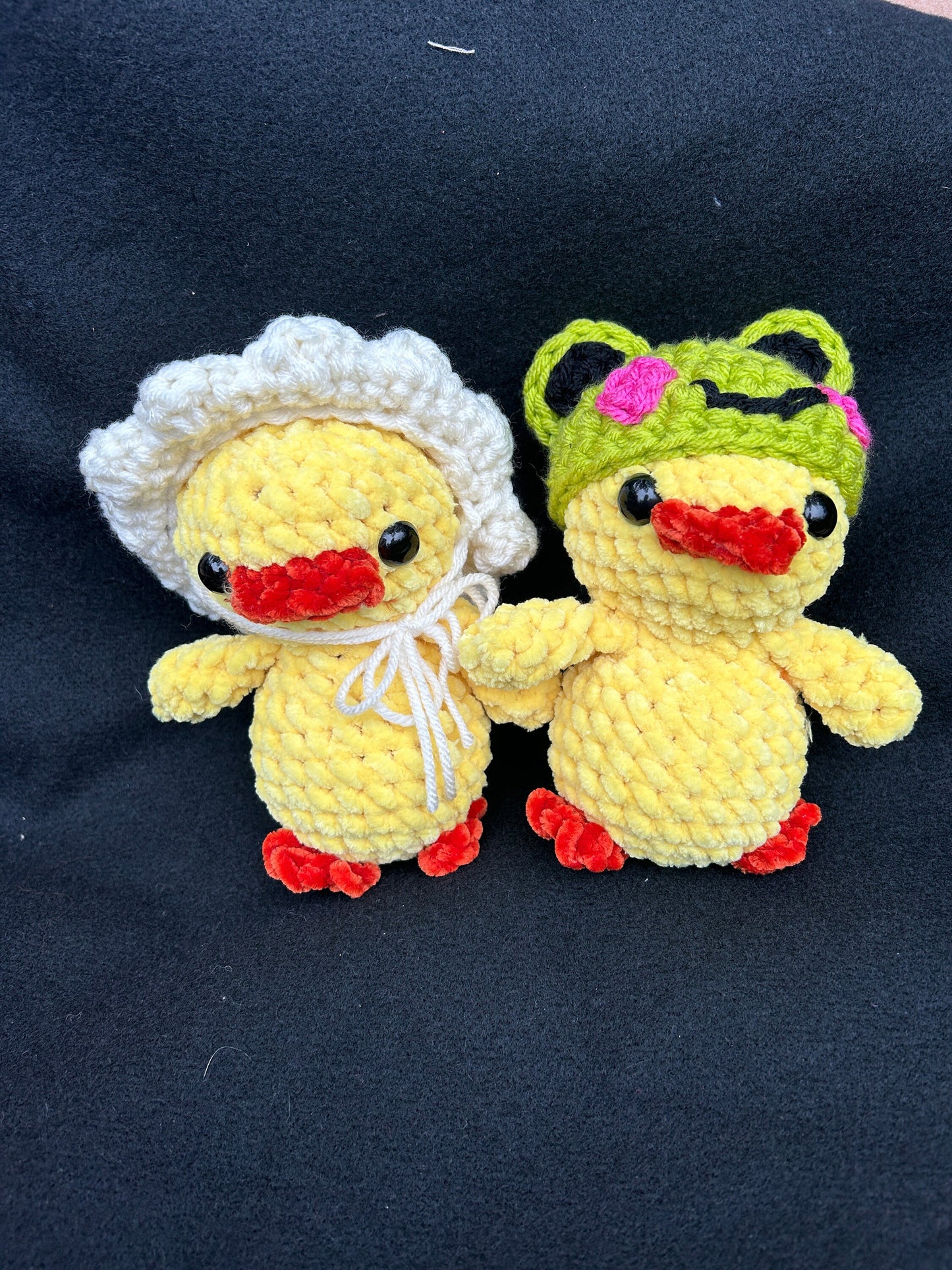 Large 2 Pack Chicks with Frog Hat and sun hat Kawaii Chick Plush Cute Crochet Chick Amigurumi Crochet Animal Cute Crochet Toy Nursery Decor